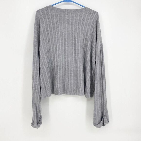 Band of Gypsies Westminster Heather Gray Asymmetrical Hem Sweater Medium - Picture 8 of 8